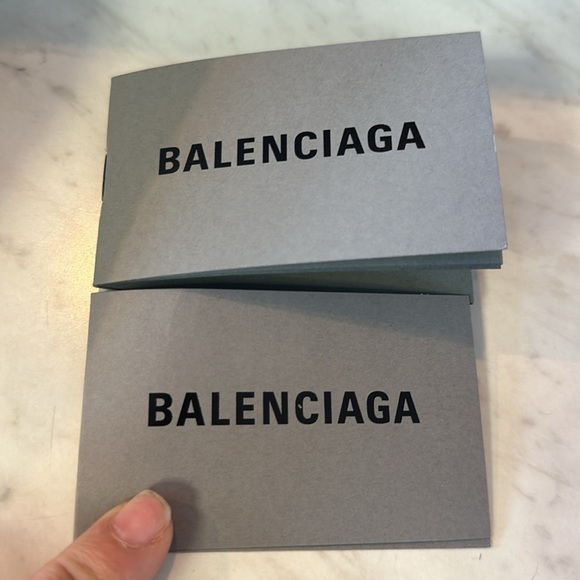 🌟✨Luxury Designer Bags and Boxes for Sale!✨🌟BALENCIAGA SHOE BOXXX FOR SALE 🩶 - Picture 11 of 16